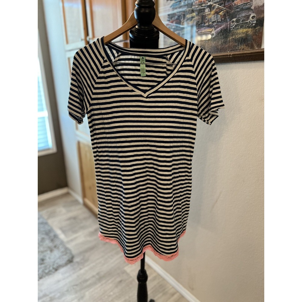 Honeydew‎ Striped Night Shirt With Pink Lace Size Small